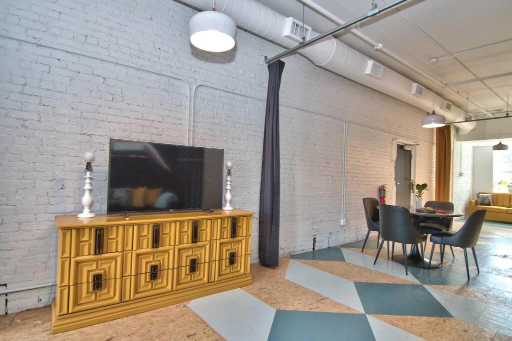 Wonder -loft A2 * Honesdale